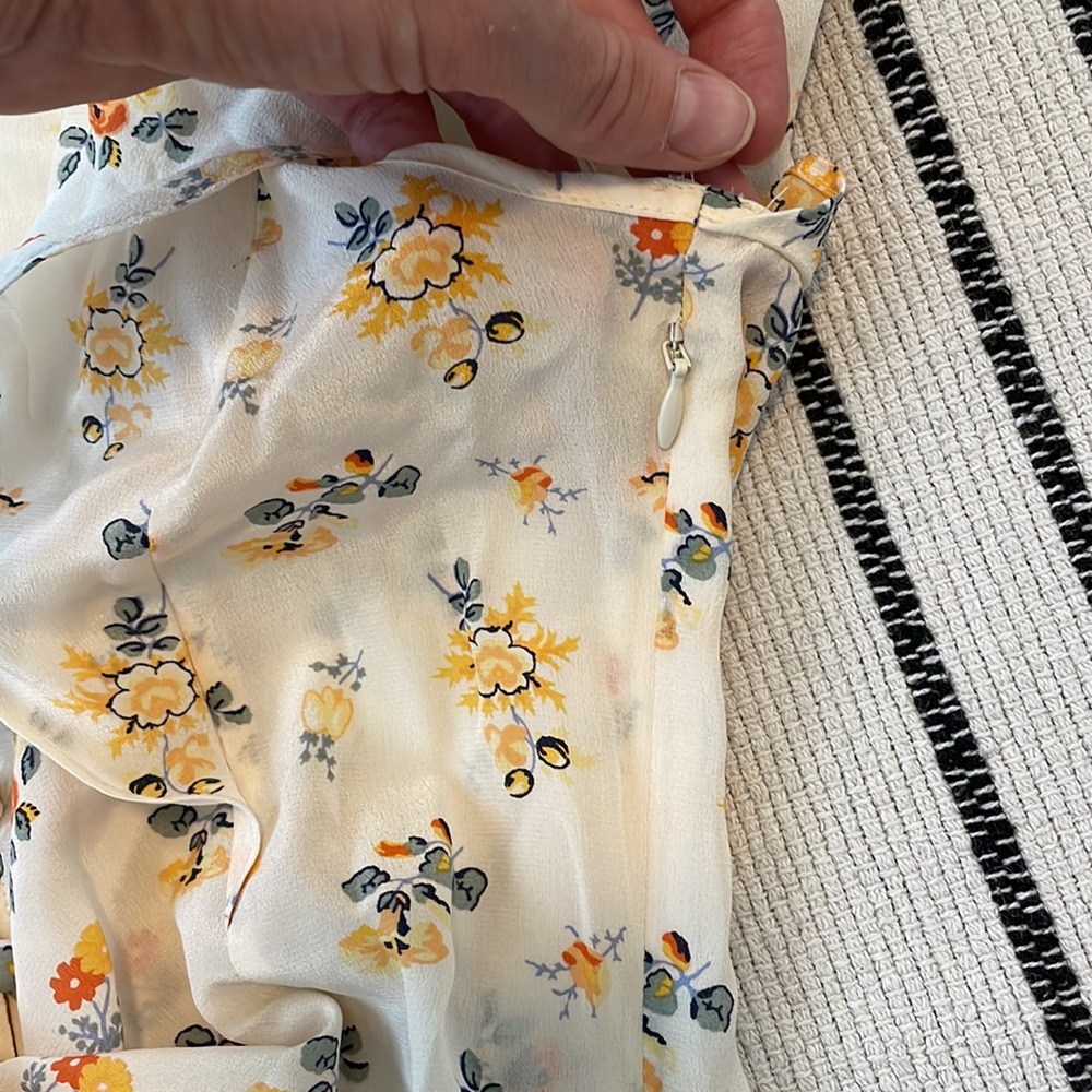 Carmina 100% Silk Button Front Flutter Sleeve Blo… - image 5